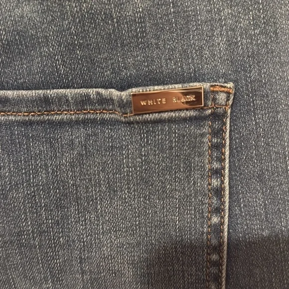 NWT White House Black Market Skinny Flare High Rise Everyday Soft Denim Jean 14L - Picture 5 of 15